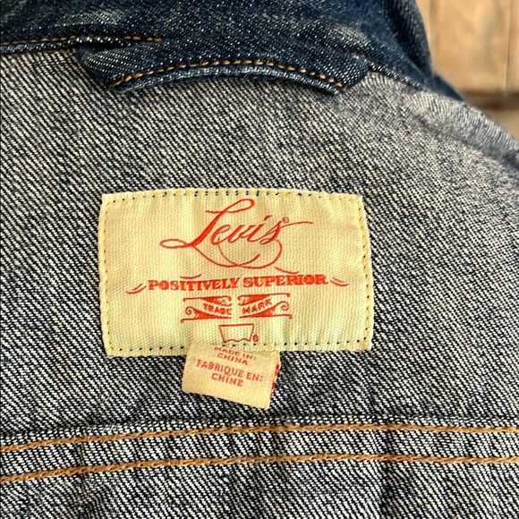 Levi Every Vote Counts Denim Jacket Size S - Picture 4 of 5